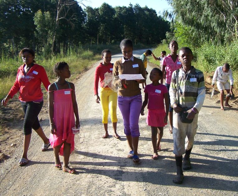 Nxamalala kids head to the wetland